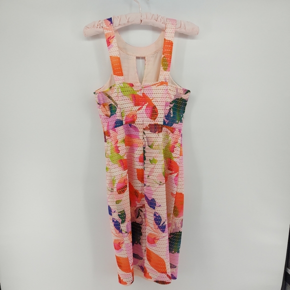 Trina Turk Sylvie Dress Sz 4 Pink Multi Color Floral Keyhole Sheath - Picture 6 of 11